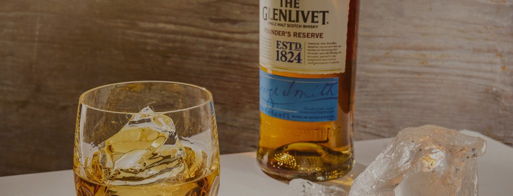 https://www.theglenlivet.com/wp-content/uploads/2022/07/ice-in-whisky-cool2-1024x391.jpg